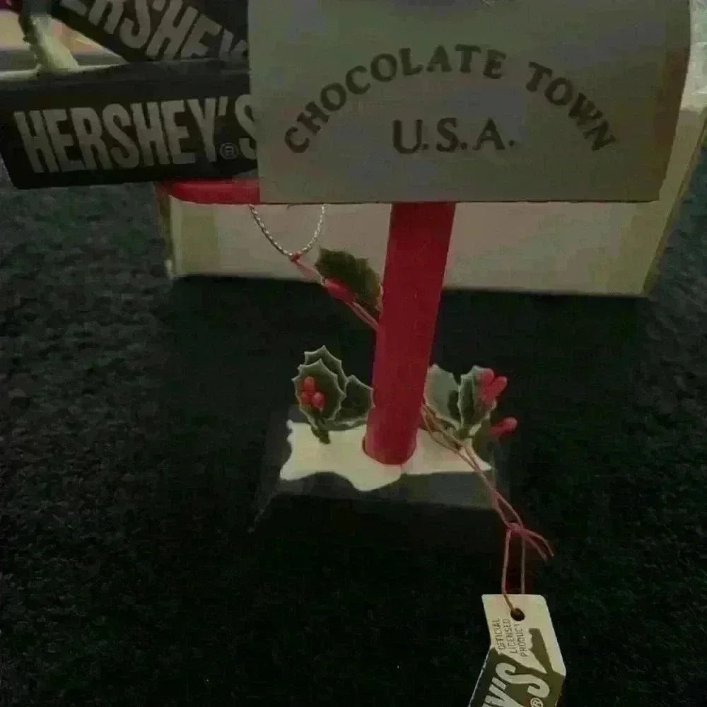 Vintage 1993 Hershey Mailbox Christmas Ornament with Chocolate Bars Wooden used - Picture 2 of 6